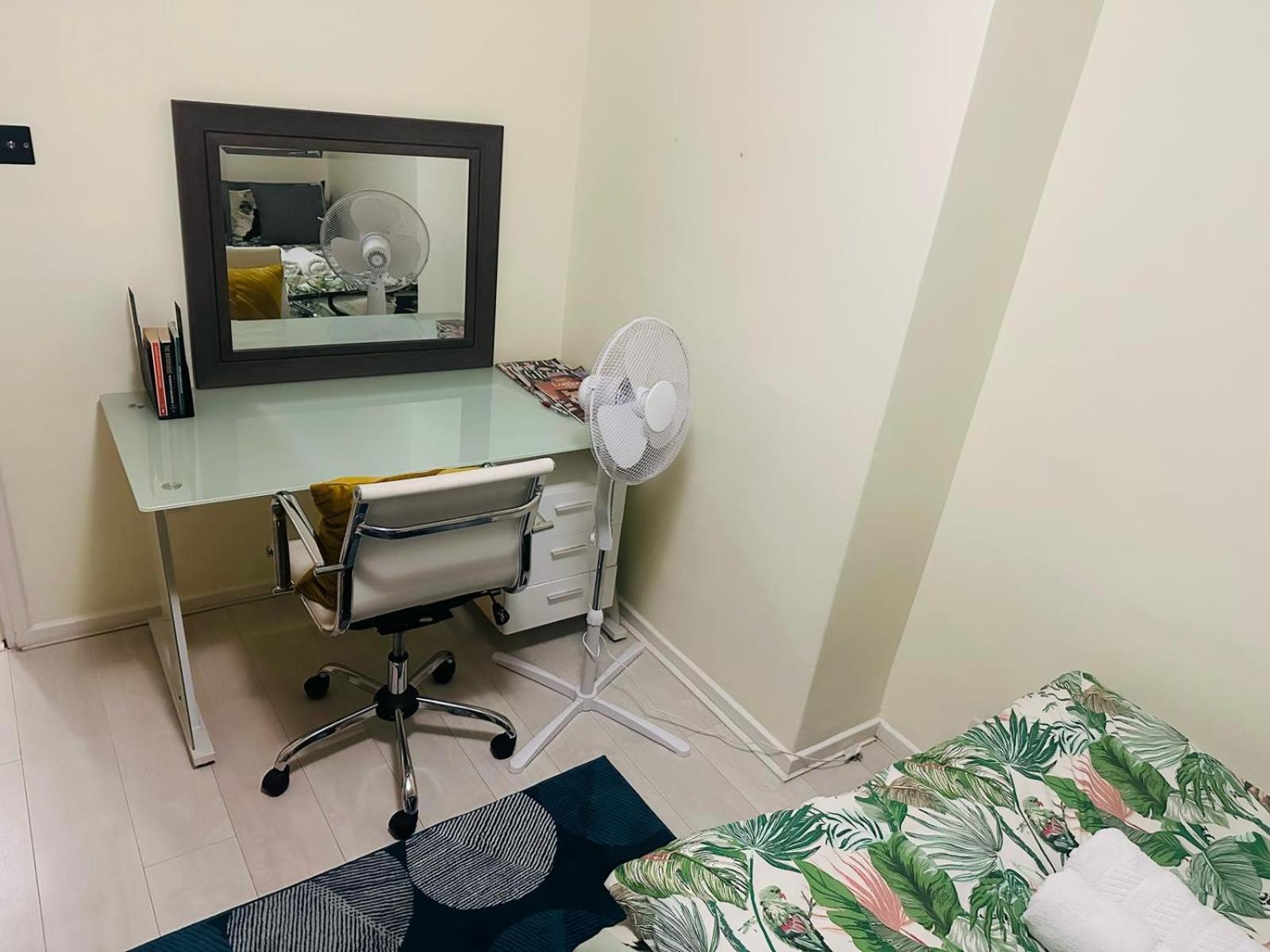 Lovely Quiet Spacious Around Little Venice Desirable Location Very By Ricky & Giustina Lejlighed