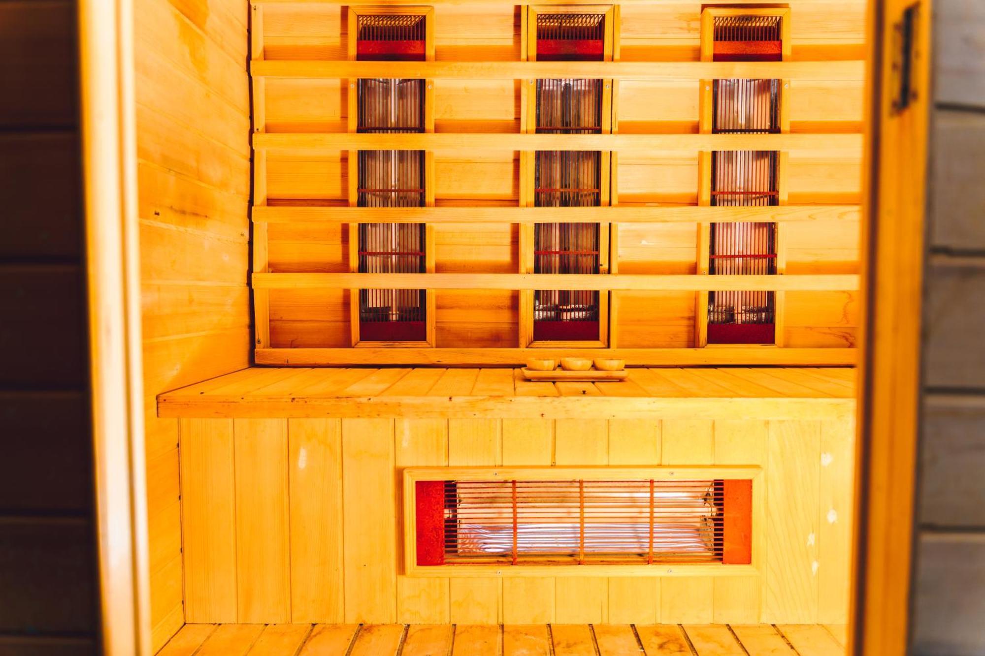 Ferienhaus Relaxhaus! 3br Garden Retreat With 2 Saunas, Hot Tub And Cinema