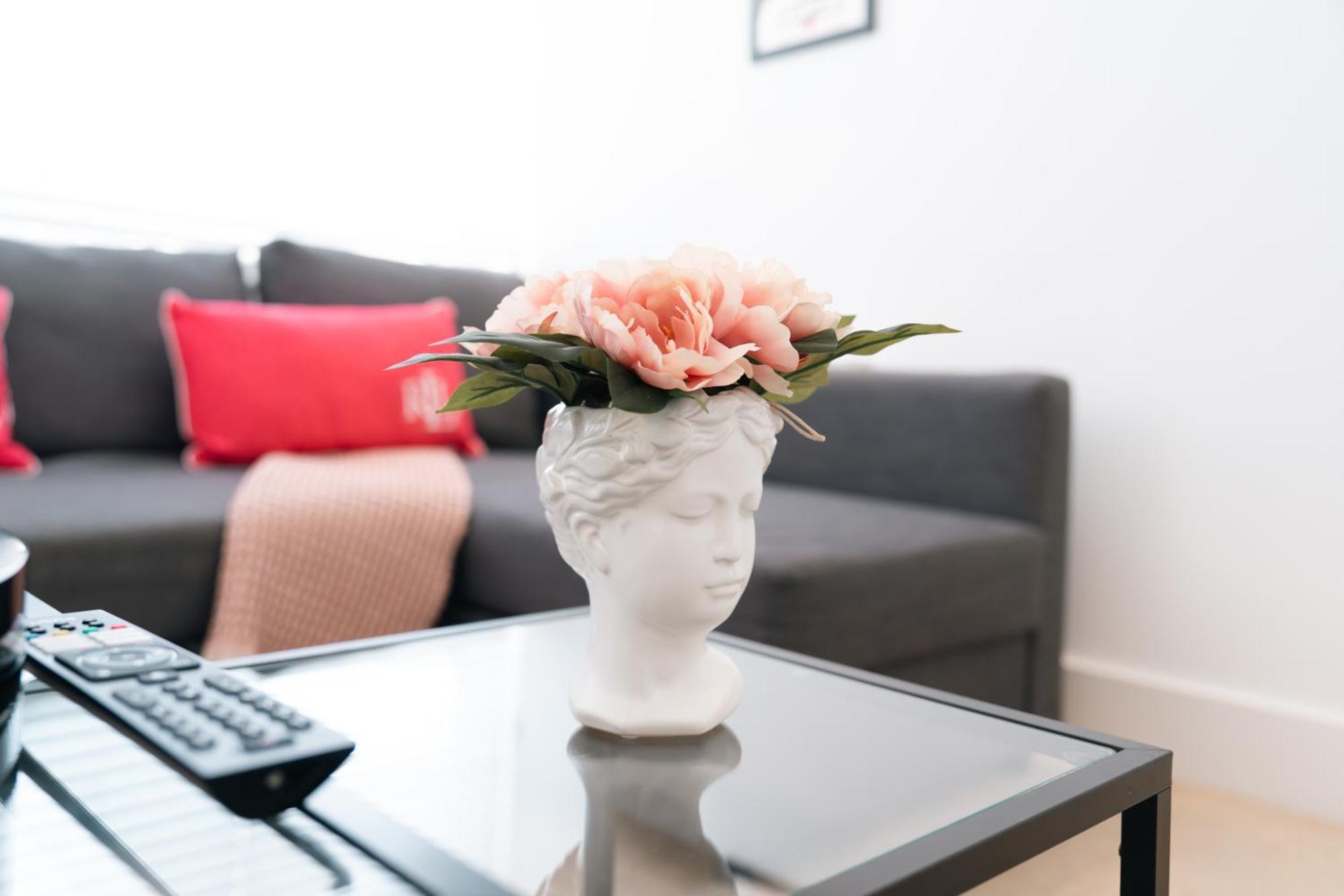 Modern 1-bedroom Retreat In Trendy Clerkenwell London