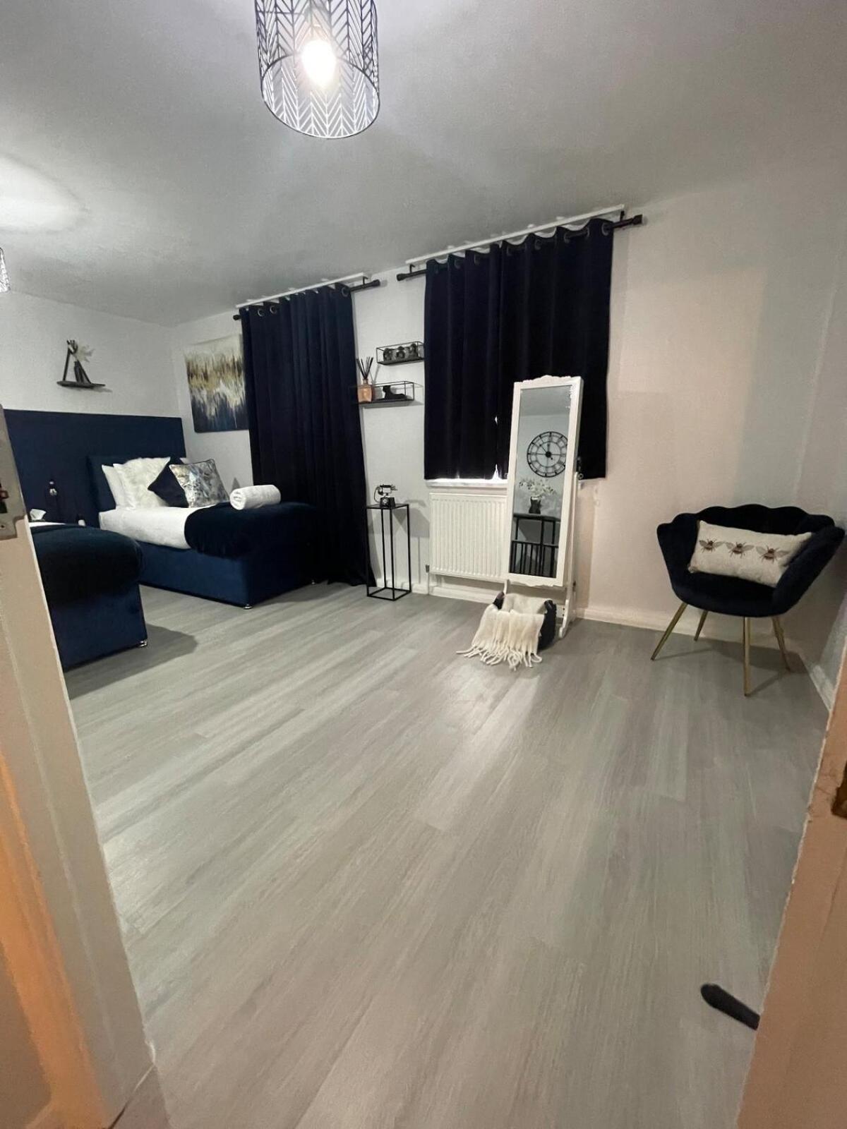 Lejlighed Luxurious & Spacious 3-br Free Parking Balcony *
