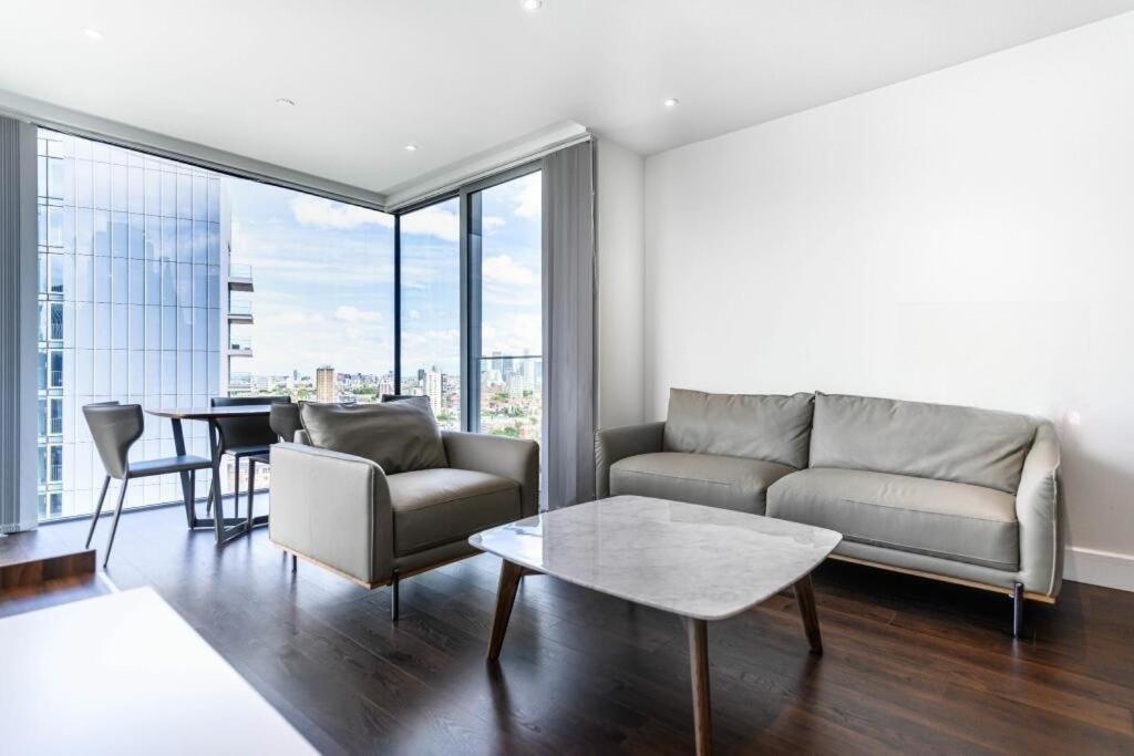 Goodman's Field - Skyline Apartment