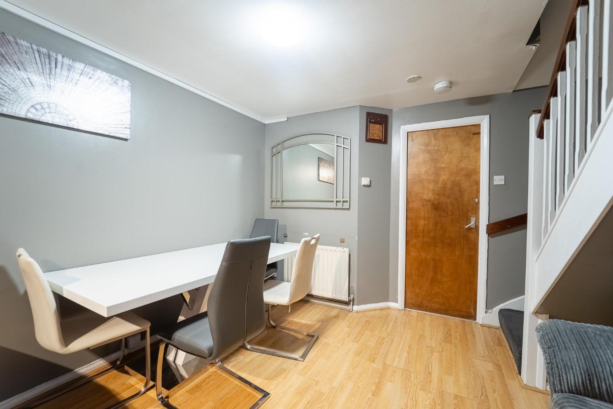 One Bedroom Entire House Apartment *