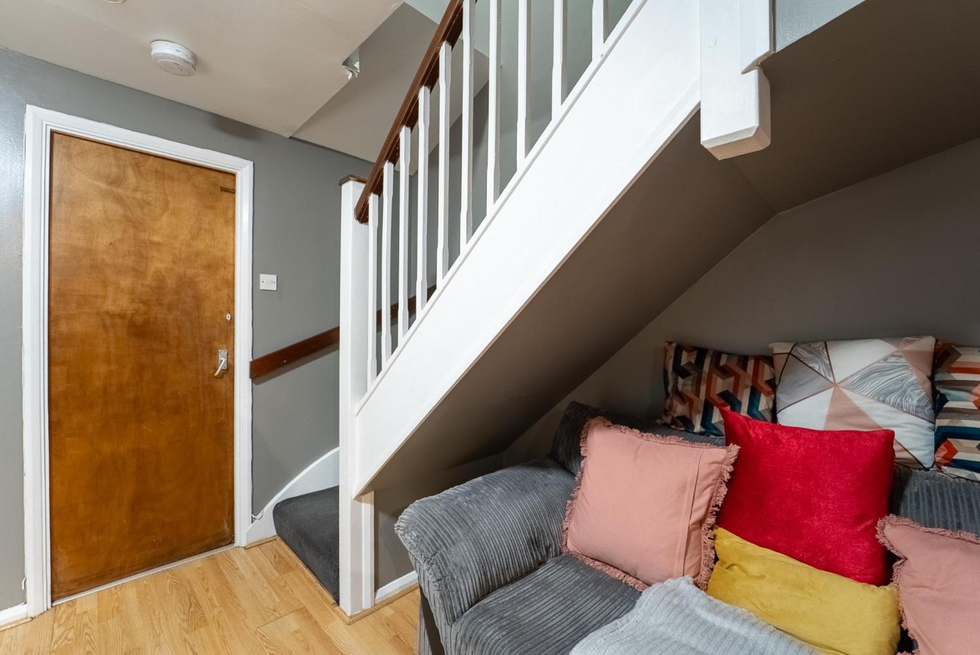 One Bedroom Entire House Apartment London