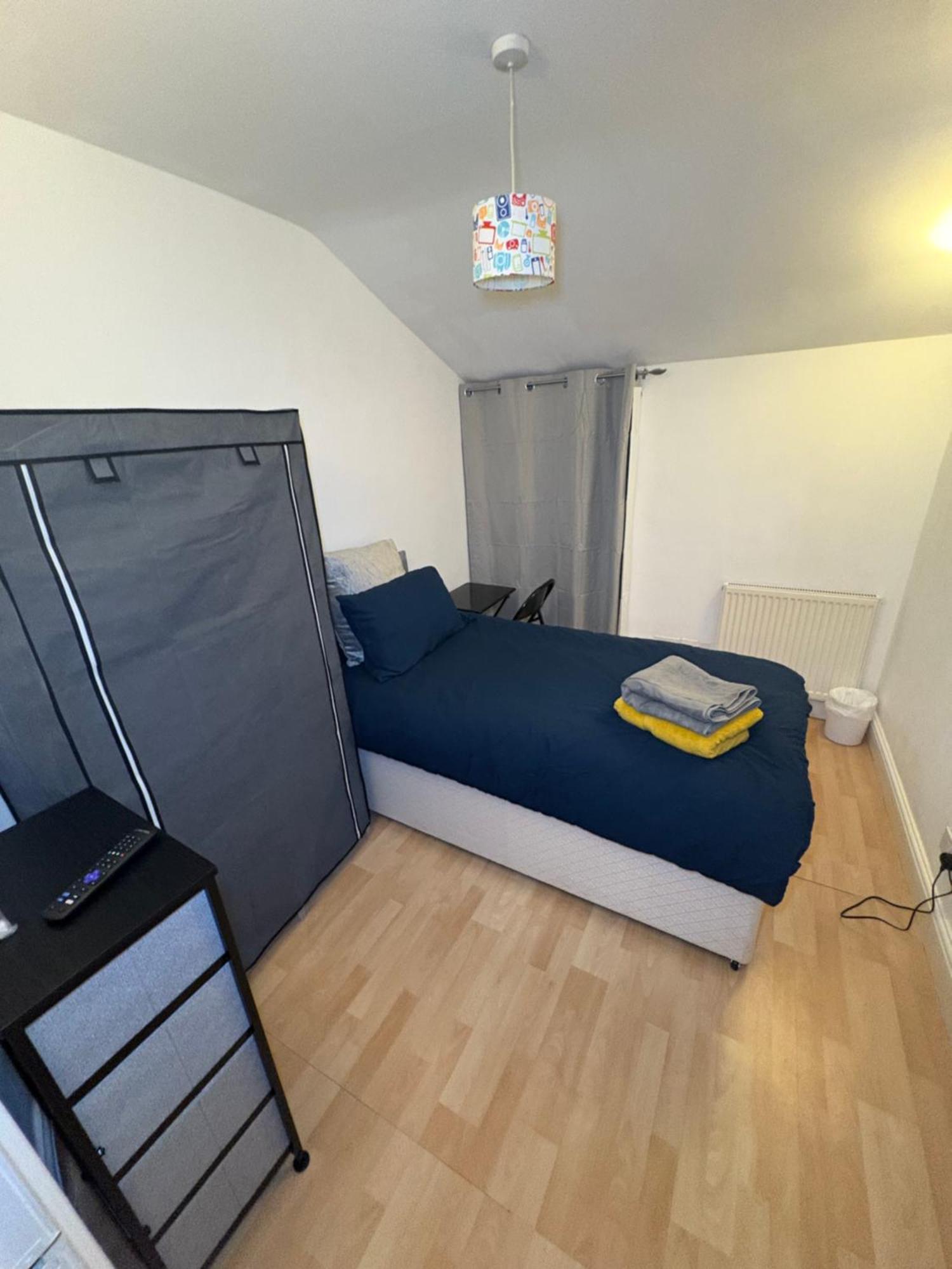 Guest house Cosy 8 S London