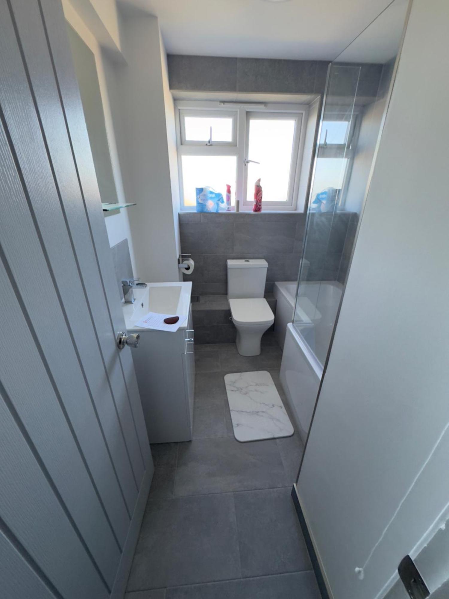 Stylish 2br, Fast Wifi With Balcony Apartment *