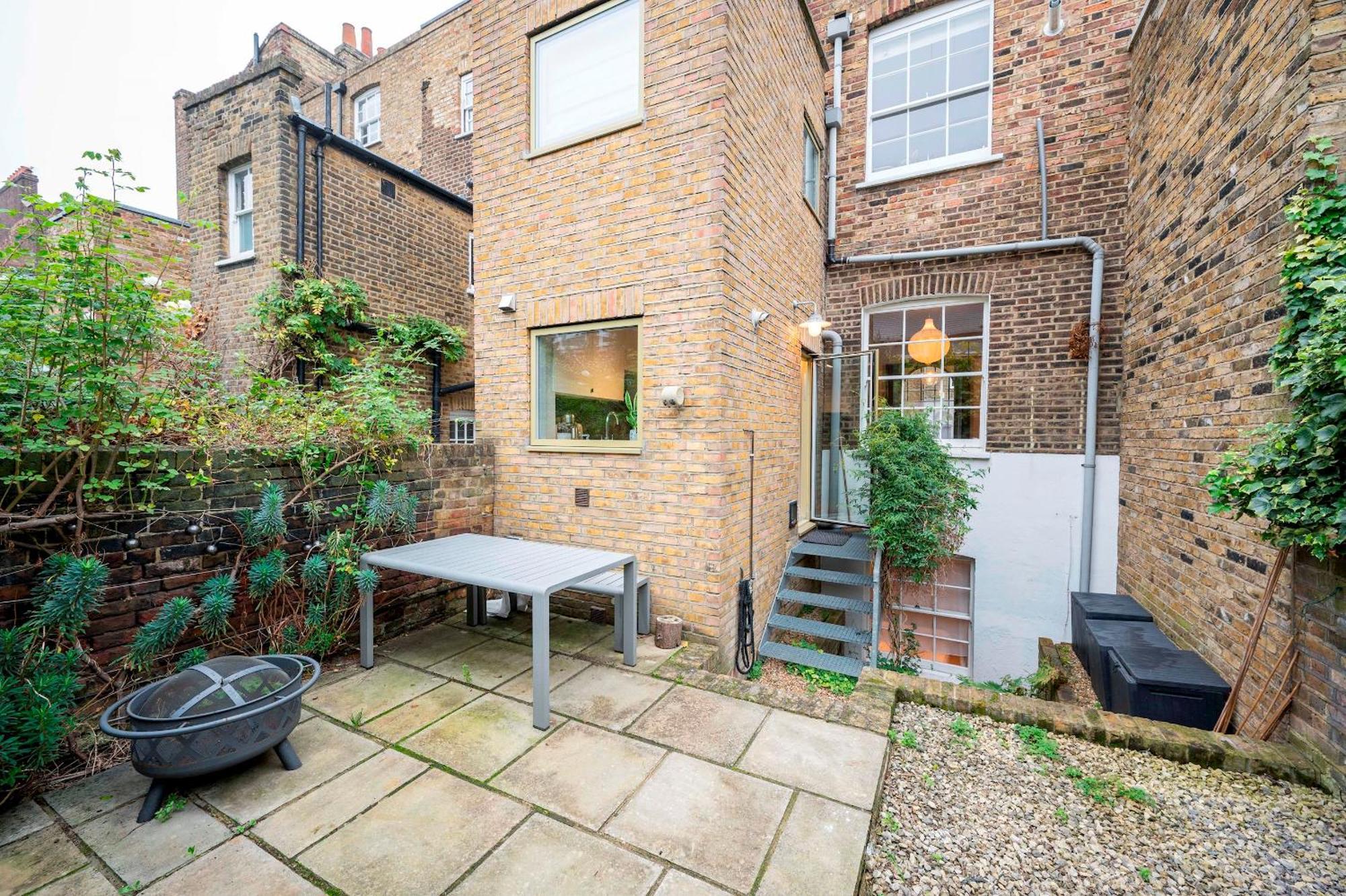 Pass The Keys Luxury Stylish Duplex With Private Garden Lägenhet