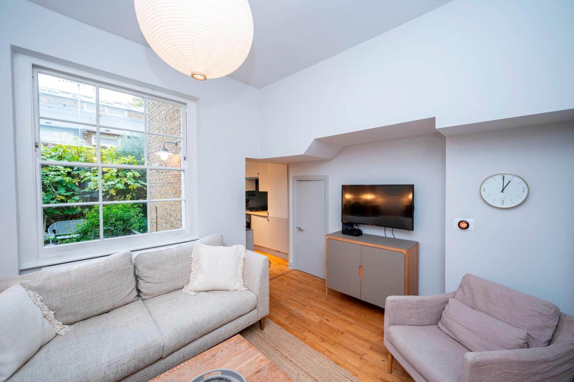 Pass The Keys Luxury Stylish Duplex With Private Garden Lägenhet London