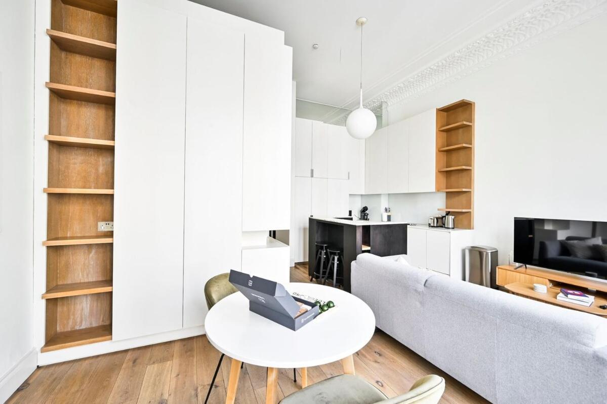 Luxurious Notting Hill Apartment