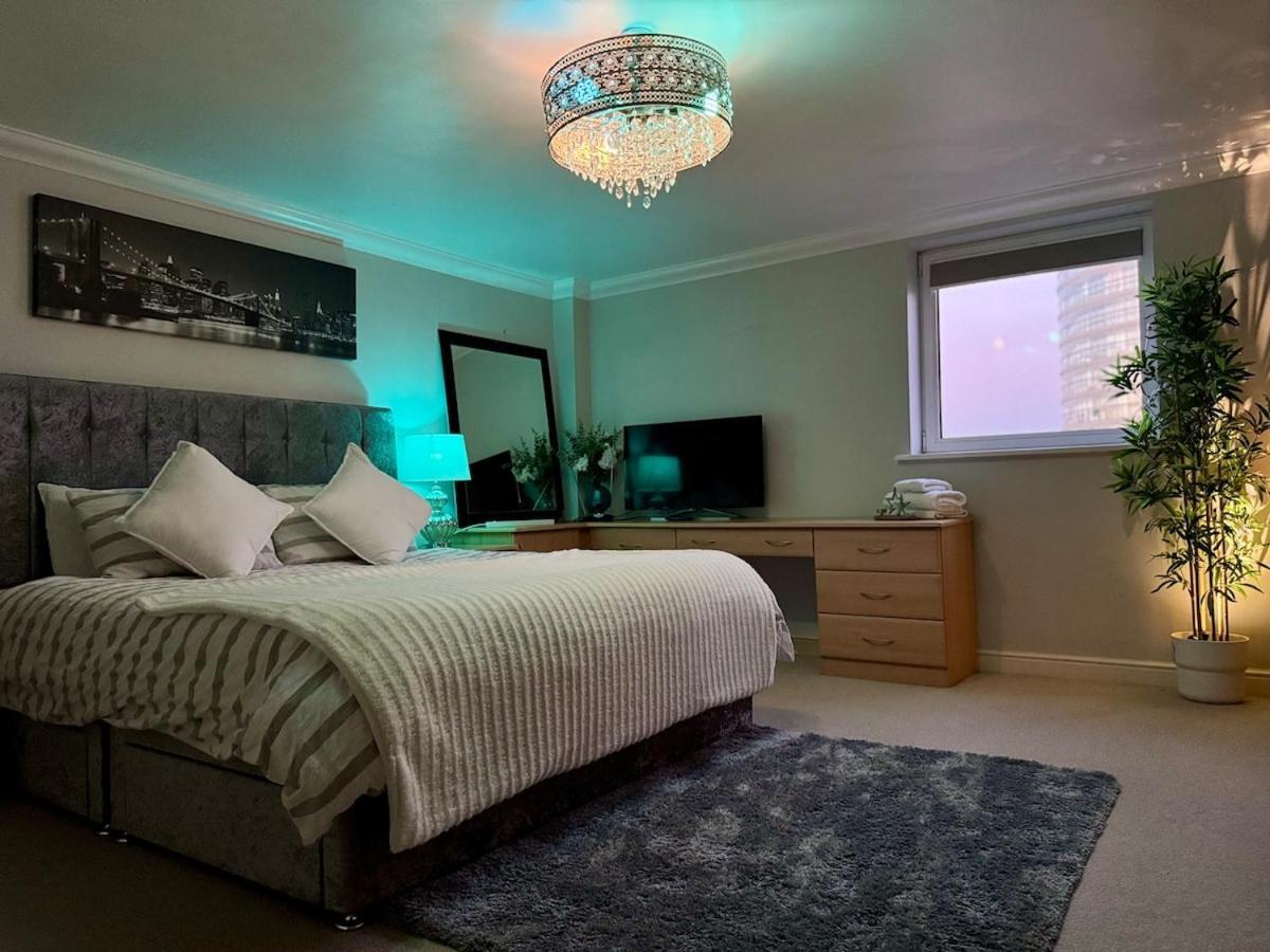 Luxury Greenwich Apartment