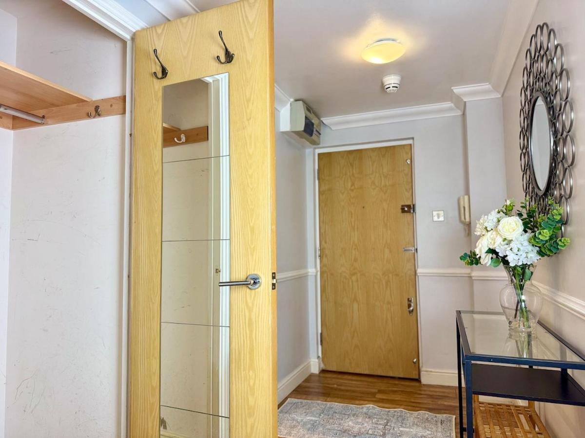 Luxury Greenwich Apartment