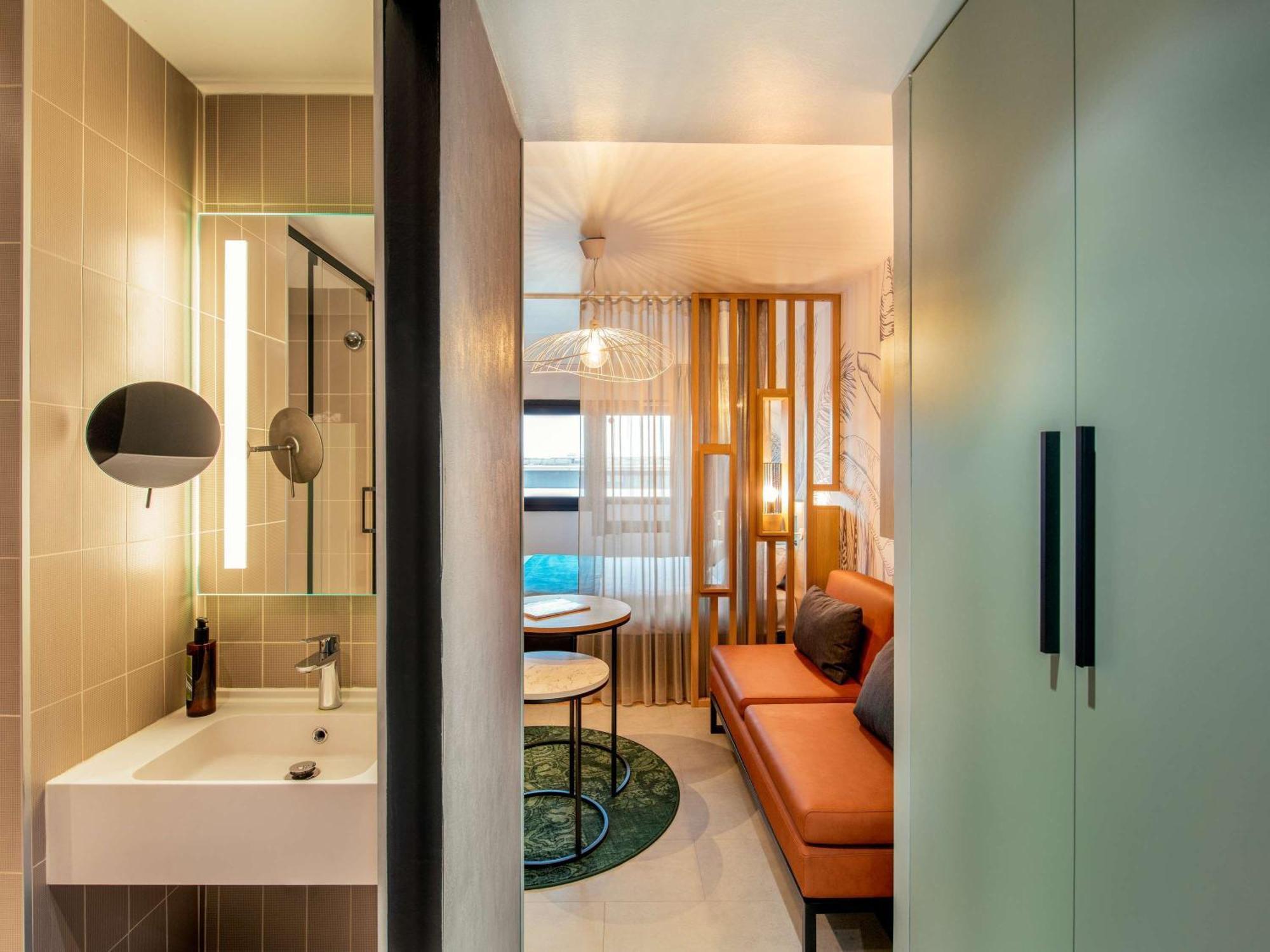 Adagio East Hotel London