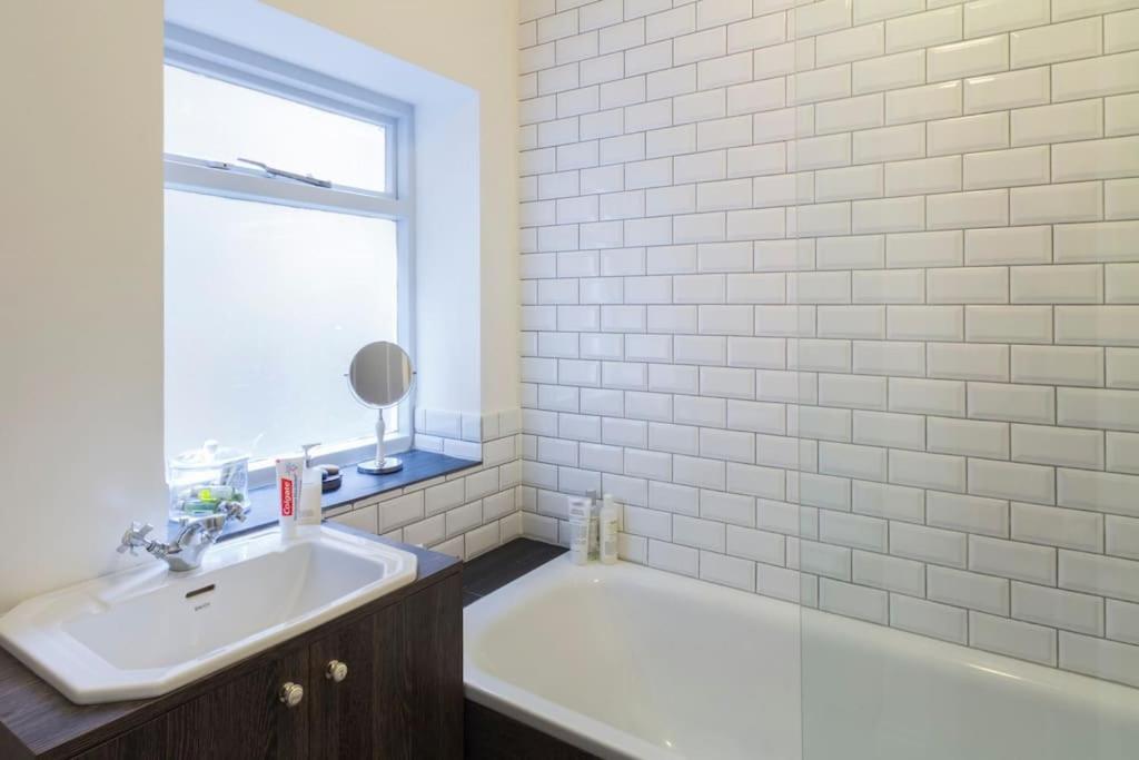 A Stylish Victorian In West * London