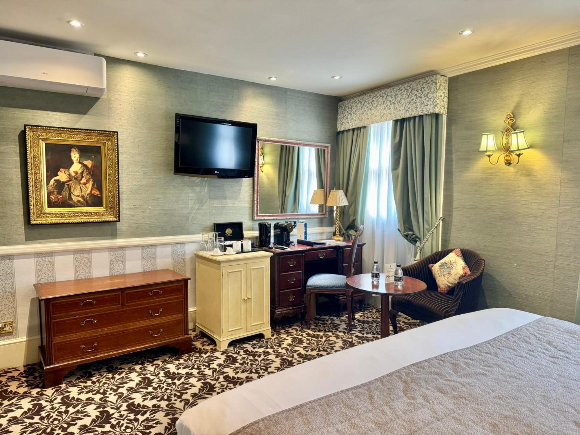 Hotell The Leonard 4*