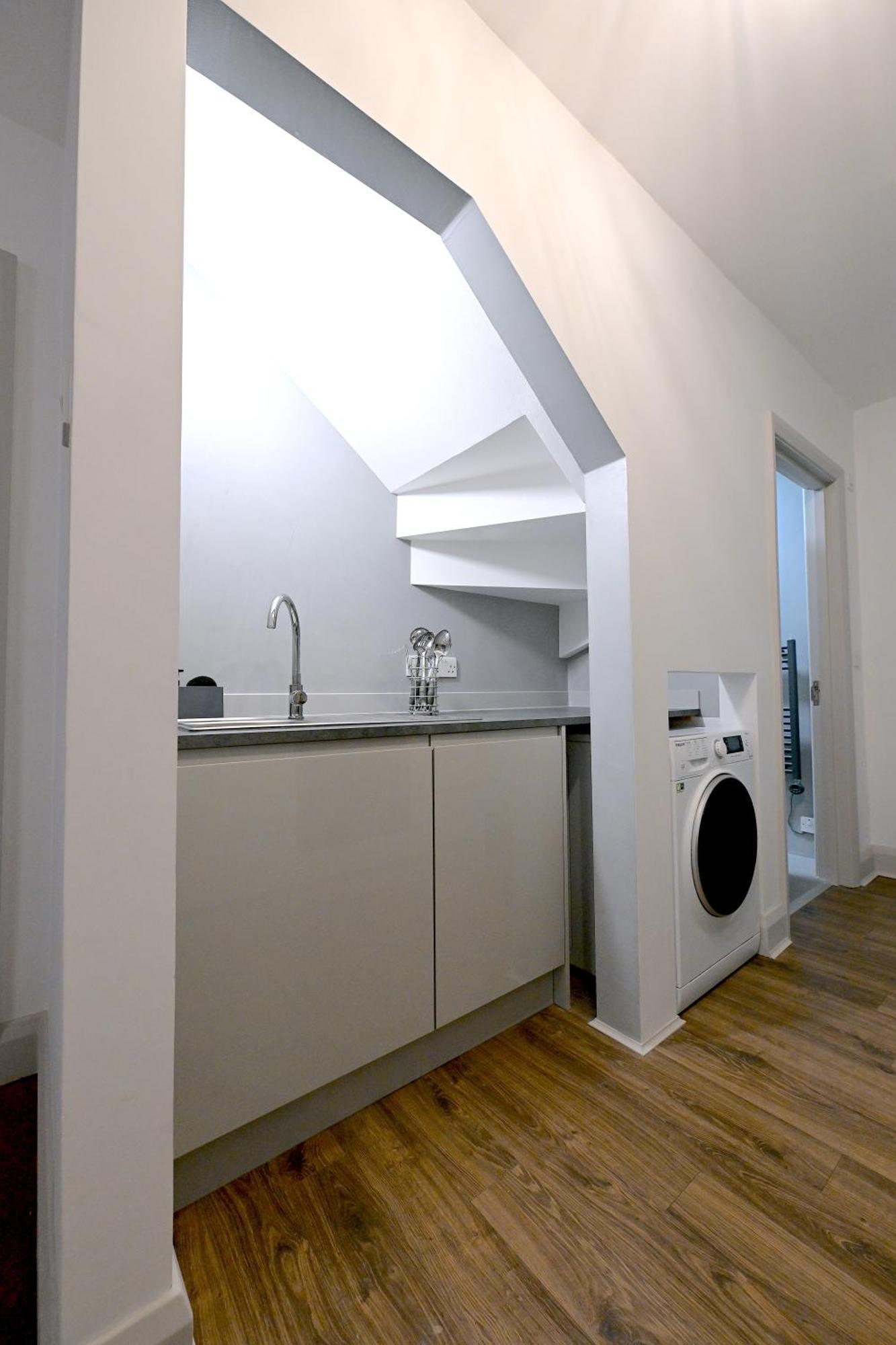 Fully Refurbed 2025 1 Minute To Old Street Station * Londra