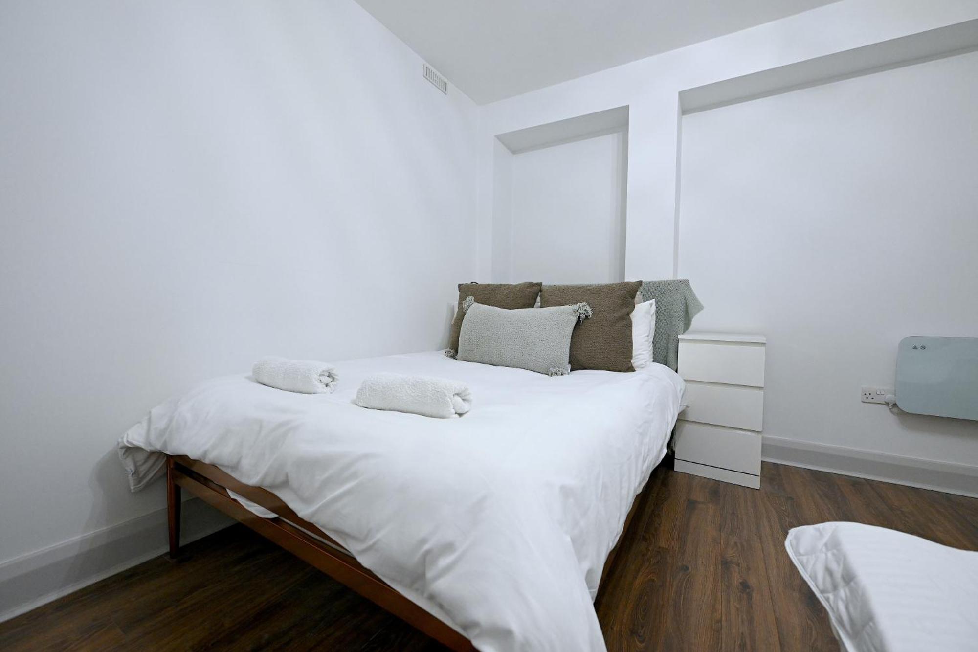 Fully Refurbed 2025 1 Minute To Old Street Station *