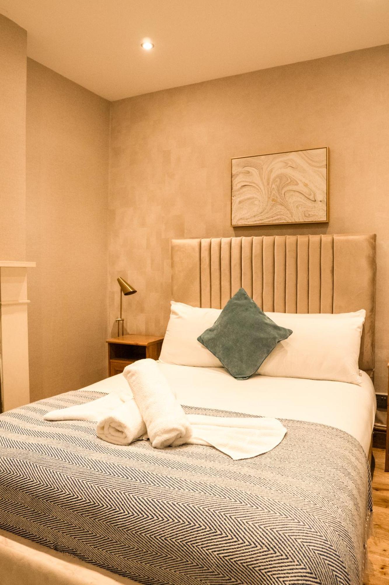 Imperial Earls Court Apartment London