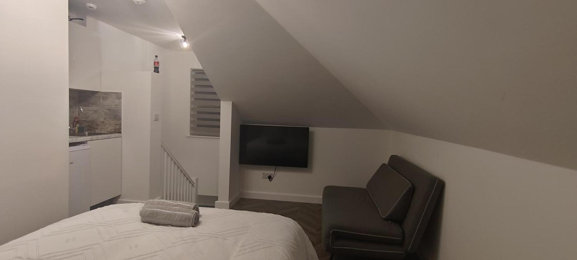 Dalston Luxe *
