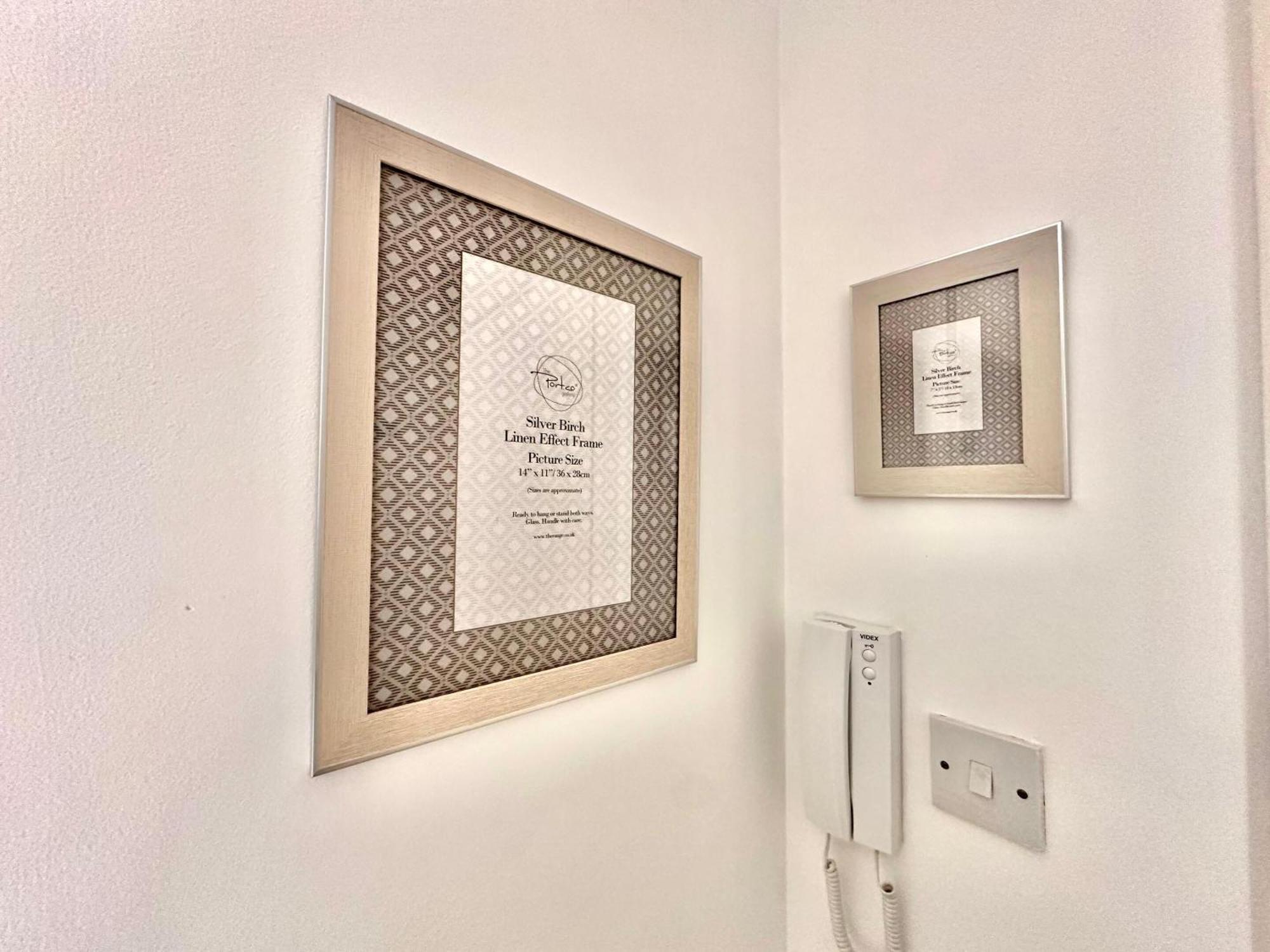 Lägenhet Cosy One Bedroom - Docklands London