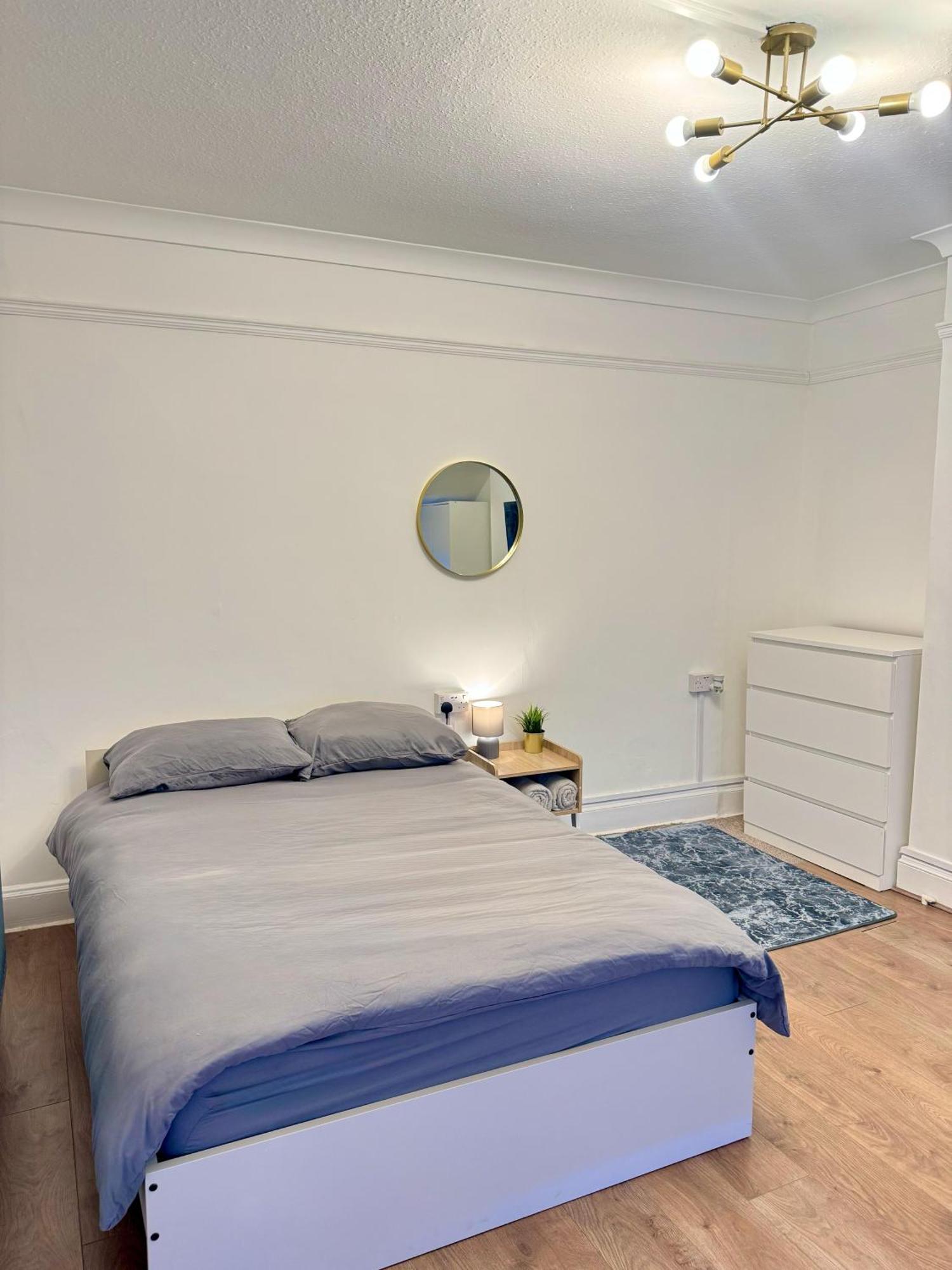 Guest house The Prestige - London