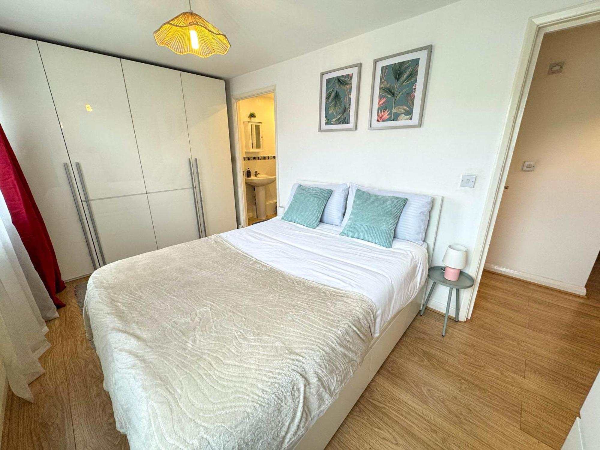 Lejlighed Beautiful Spacious 2 Bed Flat With 2 Parking Near Wembley Stadium