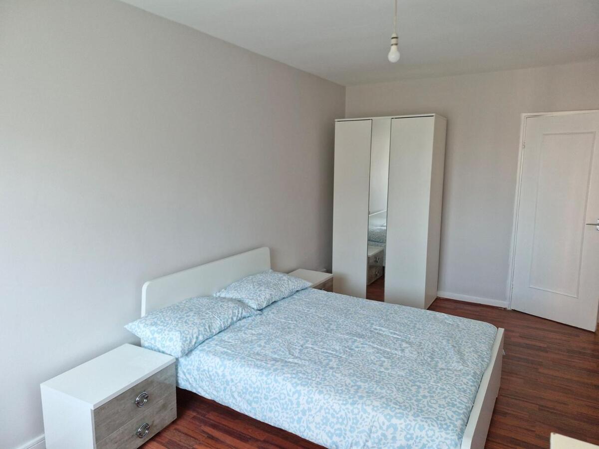Appartement Flat In City Of London - E1 *