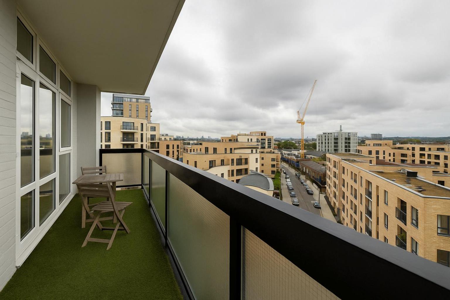 Bright Flat - 10 Mins To Bridge & The Shard * London