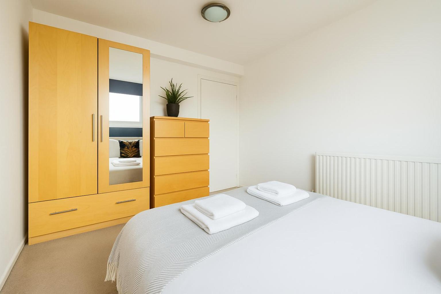 Apartment Bright Flat - 10 Mins To Bridge & The Shard