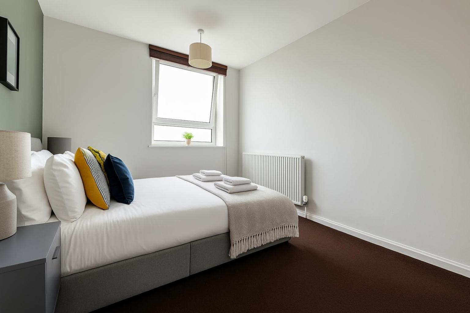Bright Flat - 10 Mins To Bridge & The Shard Apartment *