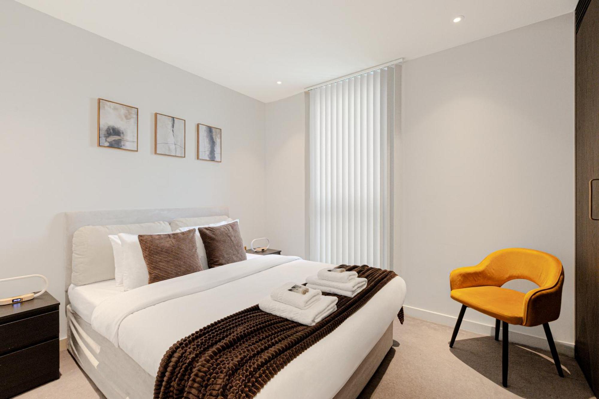 Chic 1br With Terrace & Gym, West Hampstead * London