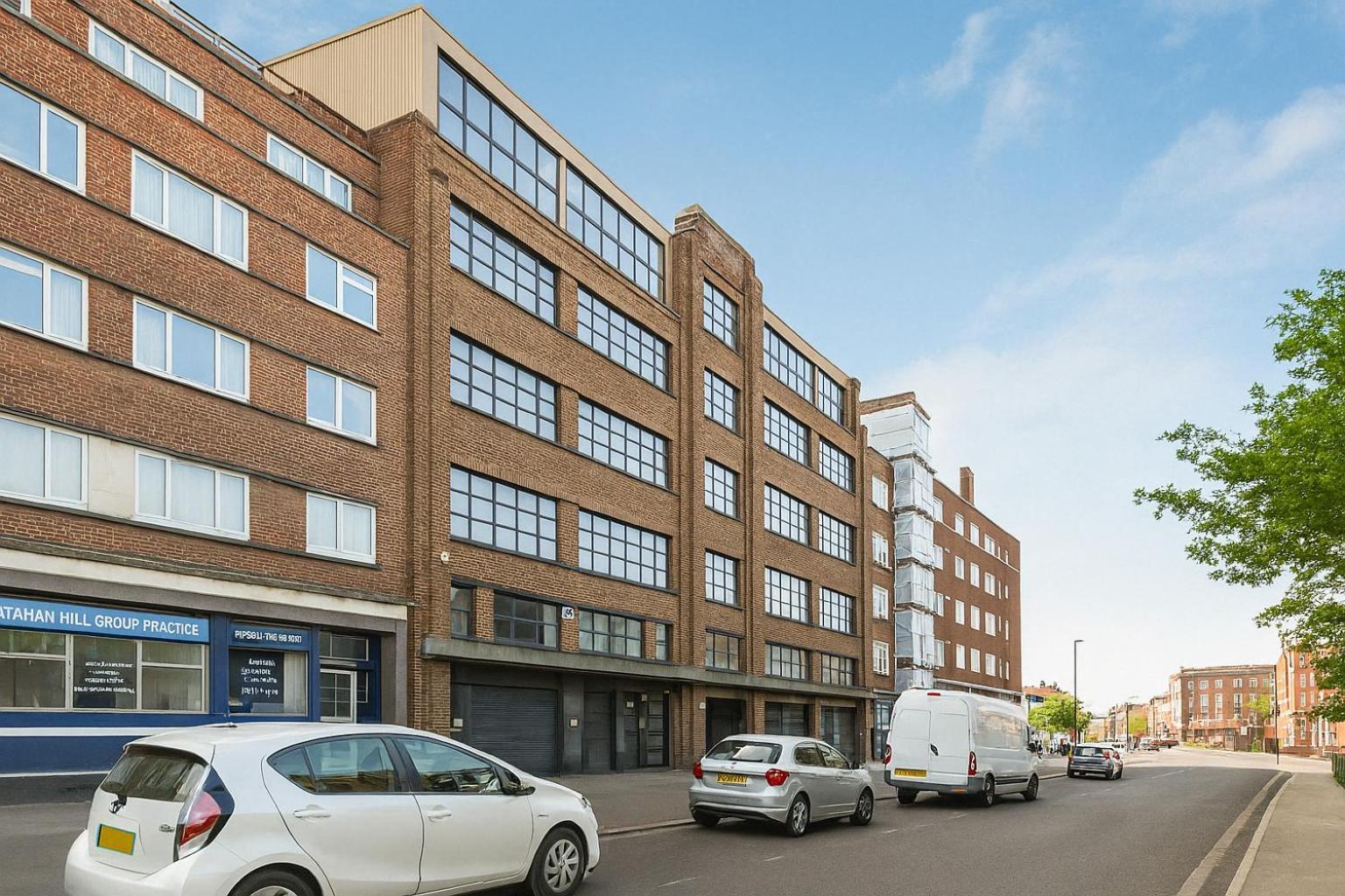 Stylish In - 5 Min To Victoria Station * London