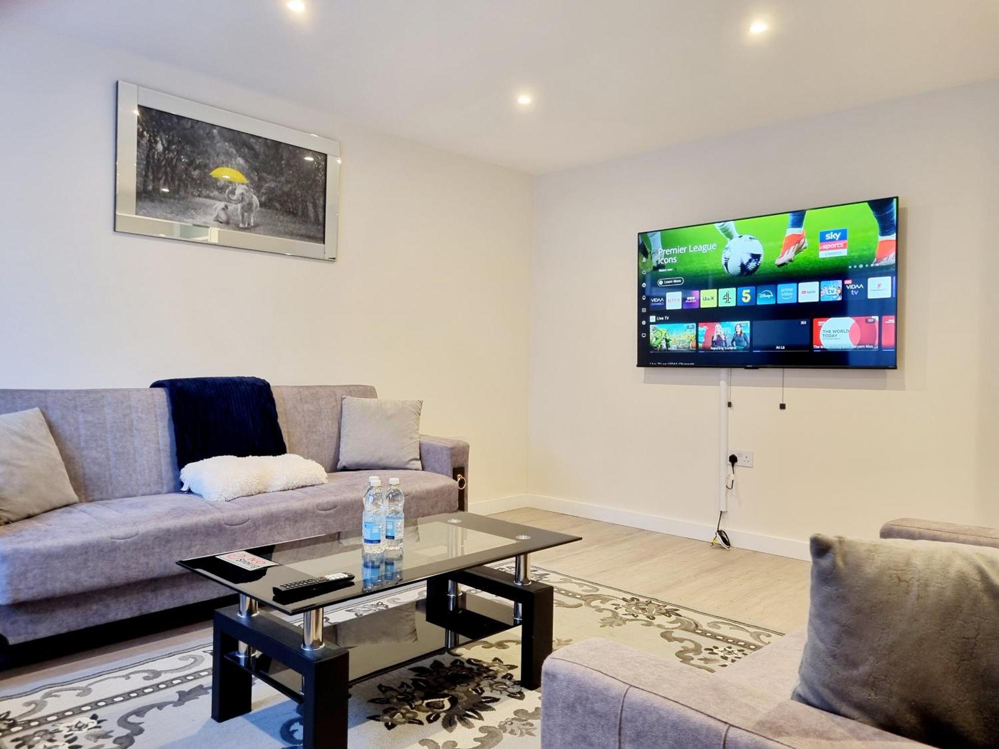 Holiday home Cosy 3 Bedroom Home, Perfect For Family And Groups London