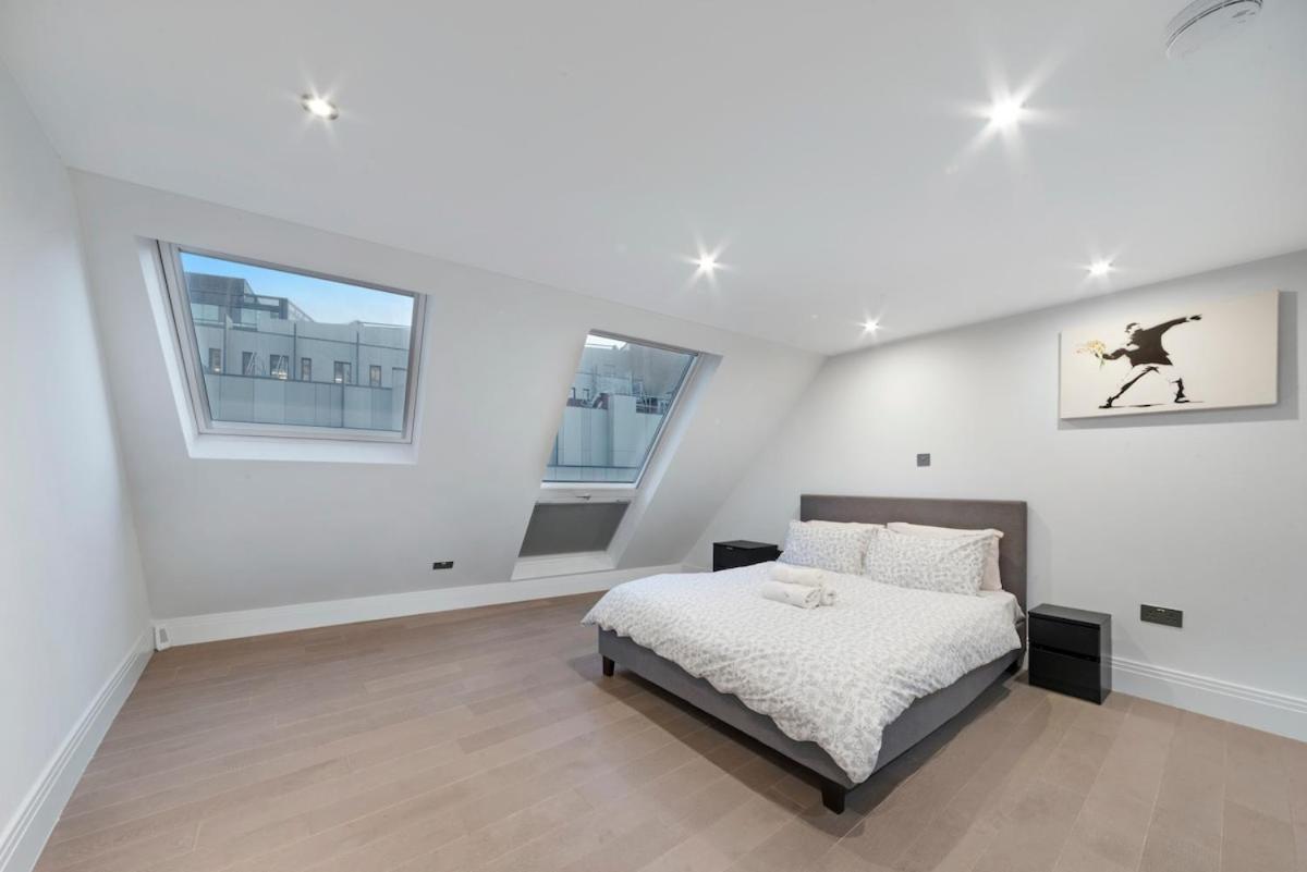Luxury Covent Garden Duplex Floors 1 Bed 4pl Apartment