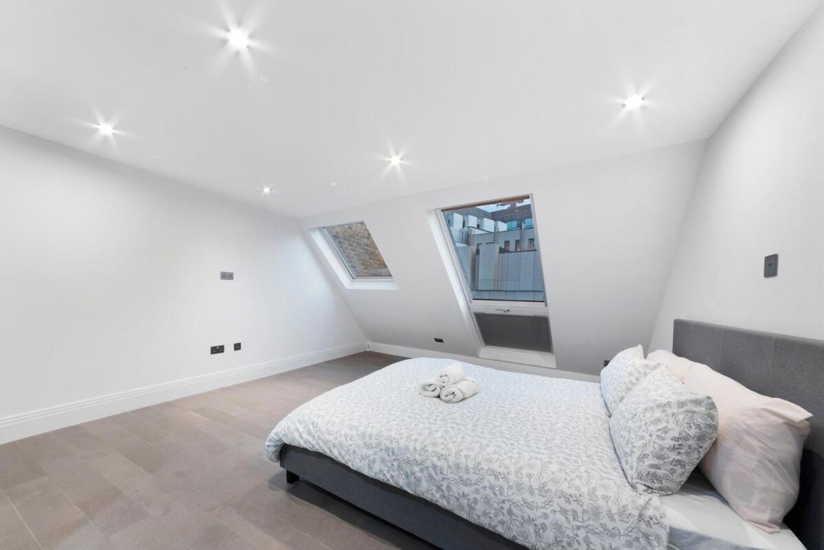 Luxury Covent Garden Duplex Floors 1 Bed 4pl Apartment London