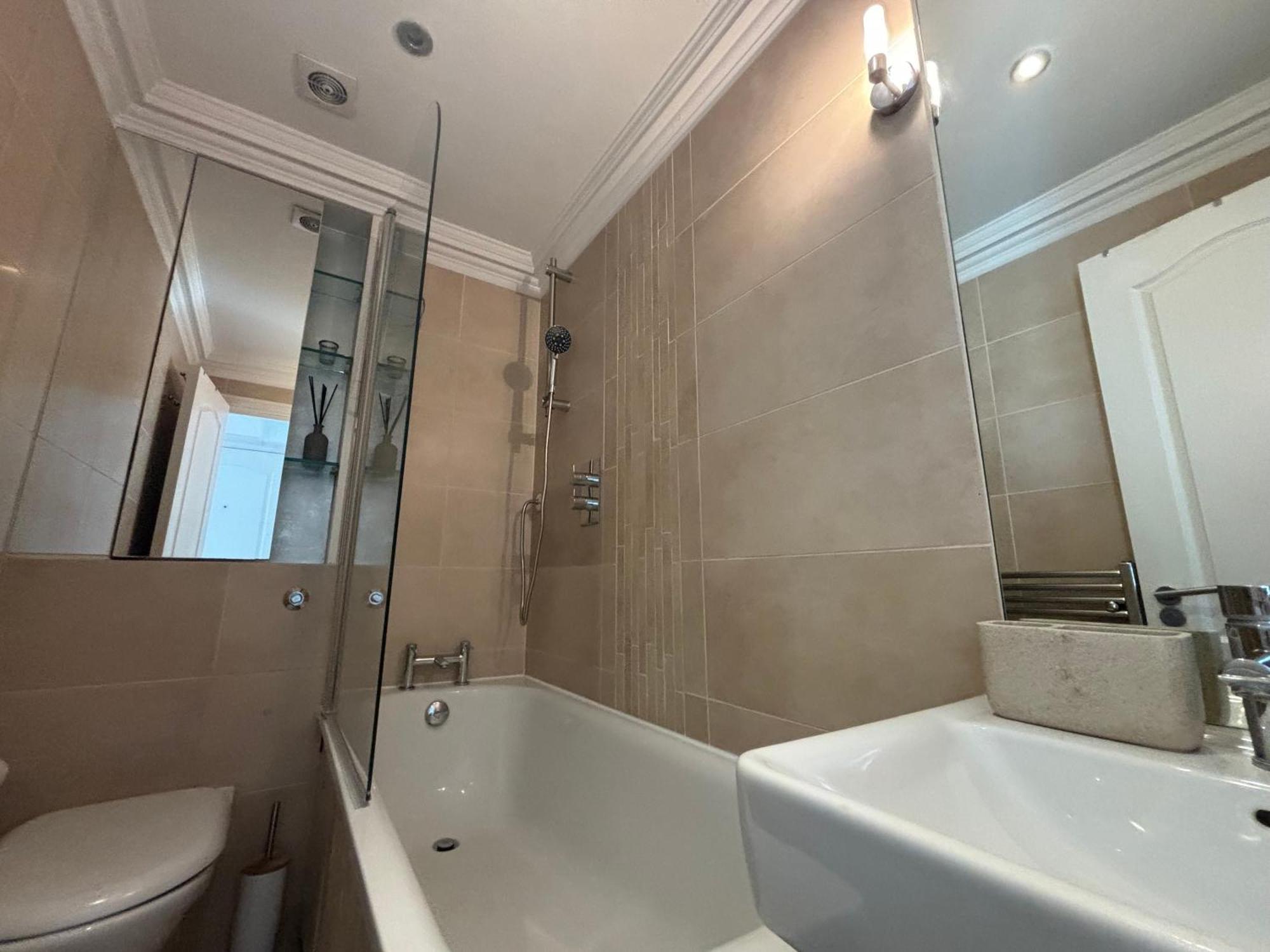 Apartment Warm And Welcoming 1bd Flat In East London