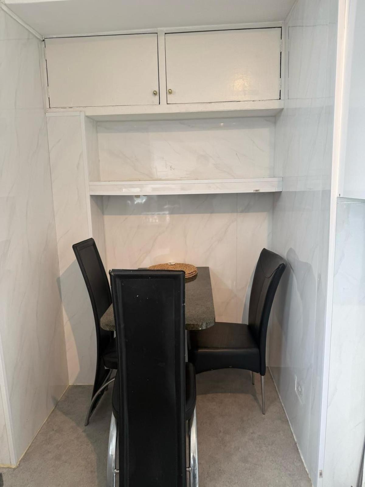 17gm-stylish 2 Bed Flat In Edgware Road London