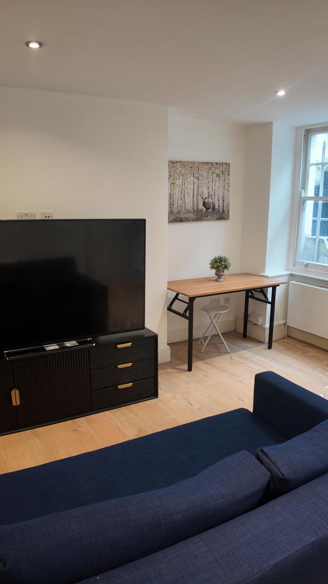Ideal 2bhk In Upper Berkeley Bk1 Appartement Londen