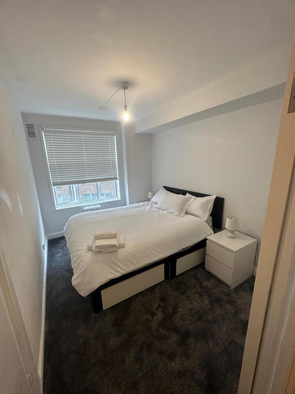 Paddington 2 Bedroom * London