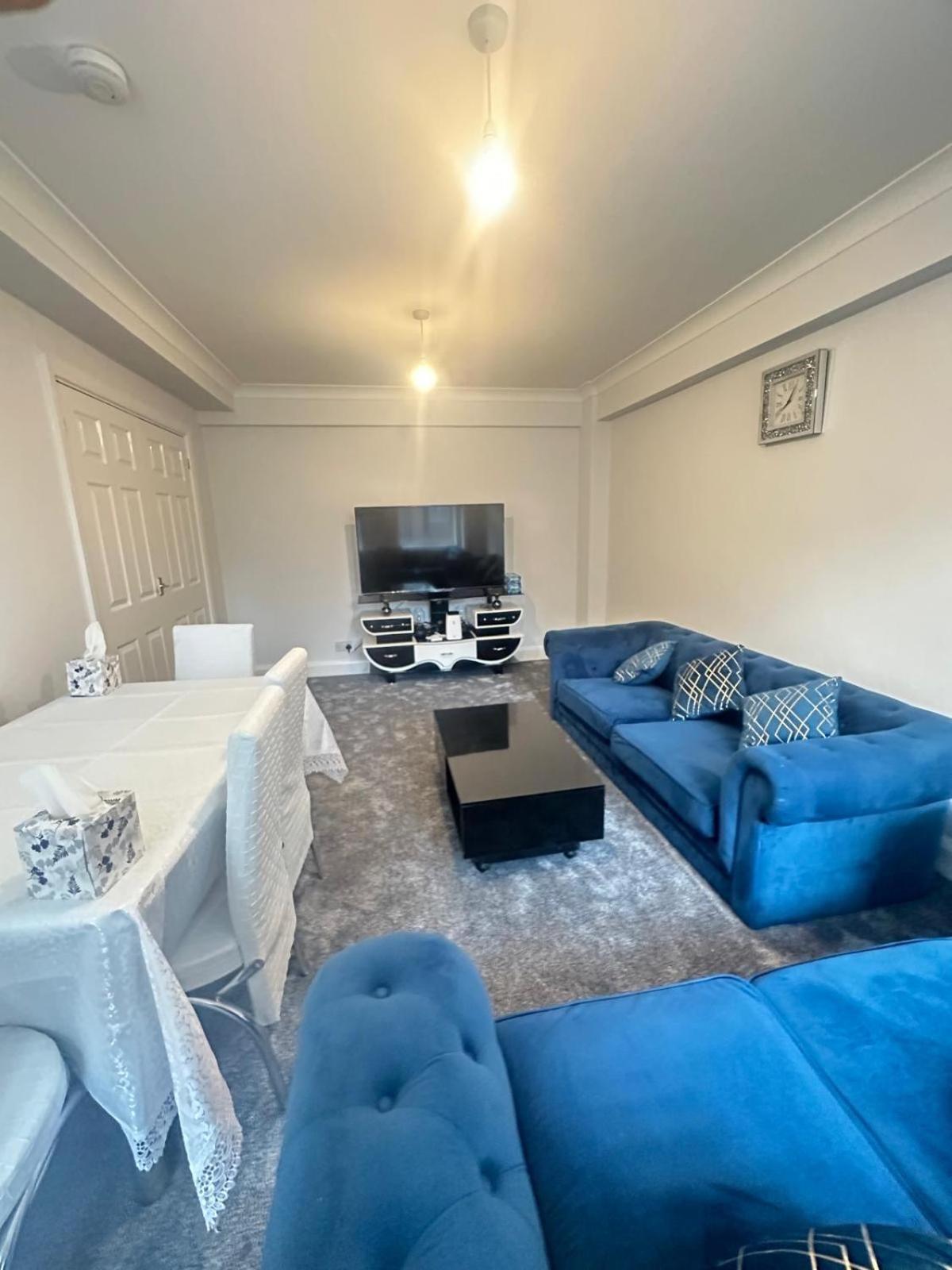 Paddington 2 Bedroom Apartment