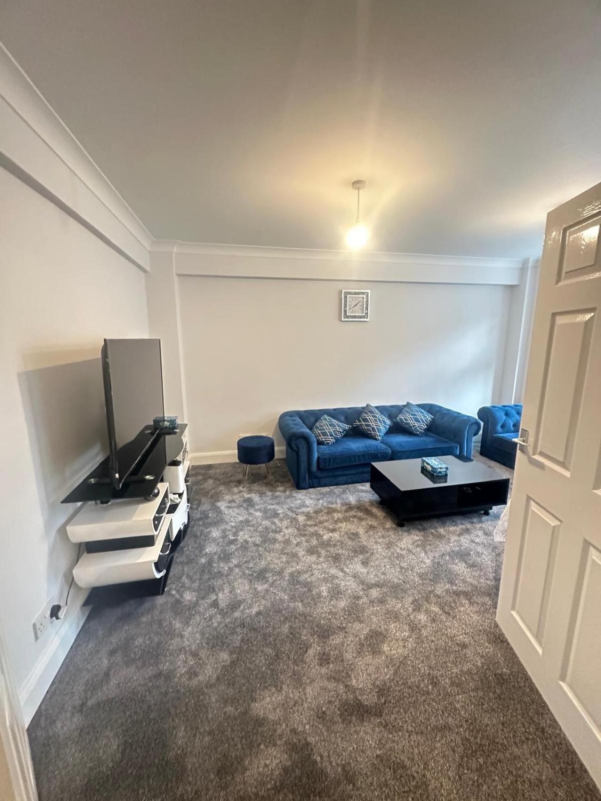 Paddington 2 Bedroom *