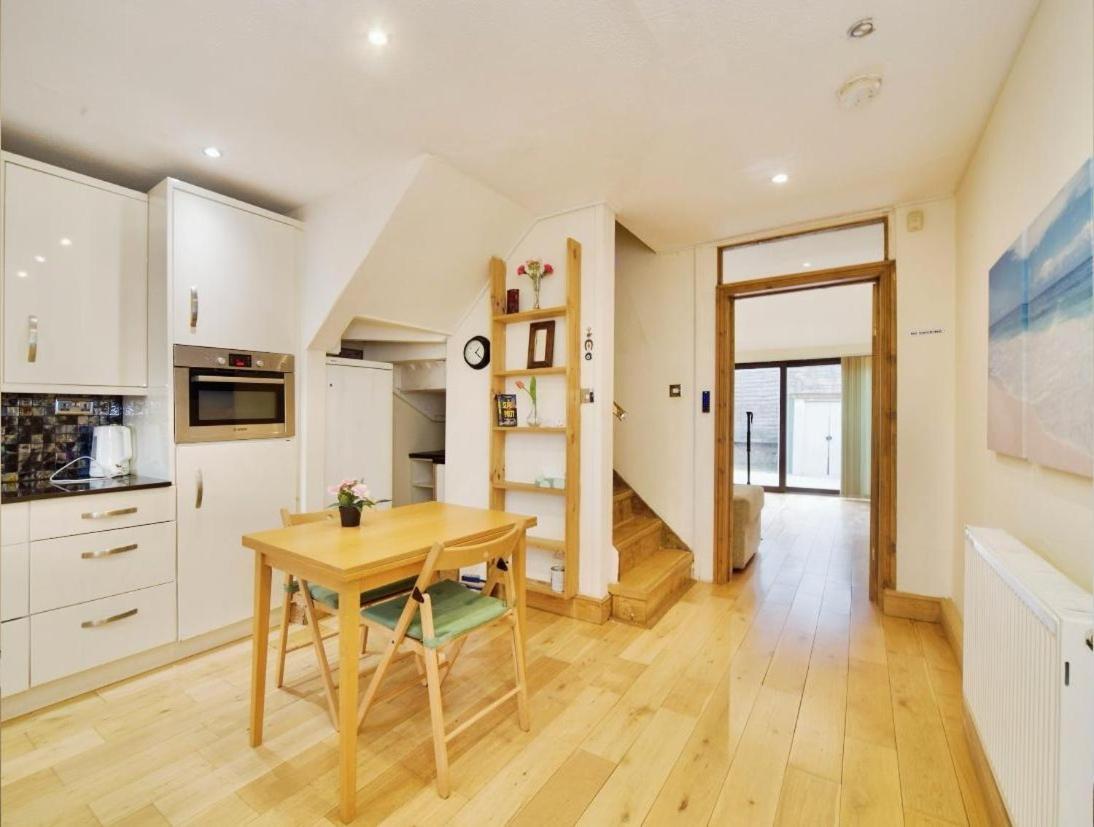 Rum i privatbostad Islington N7 *