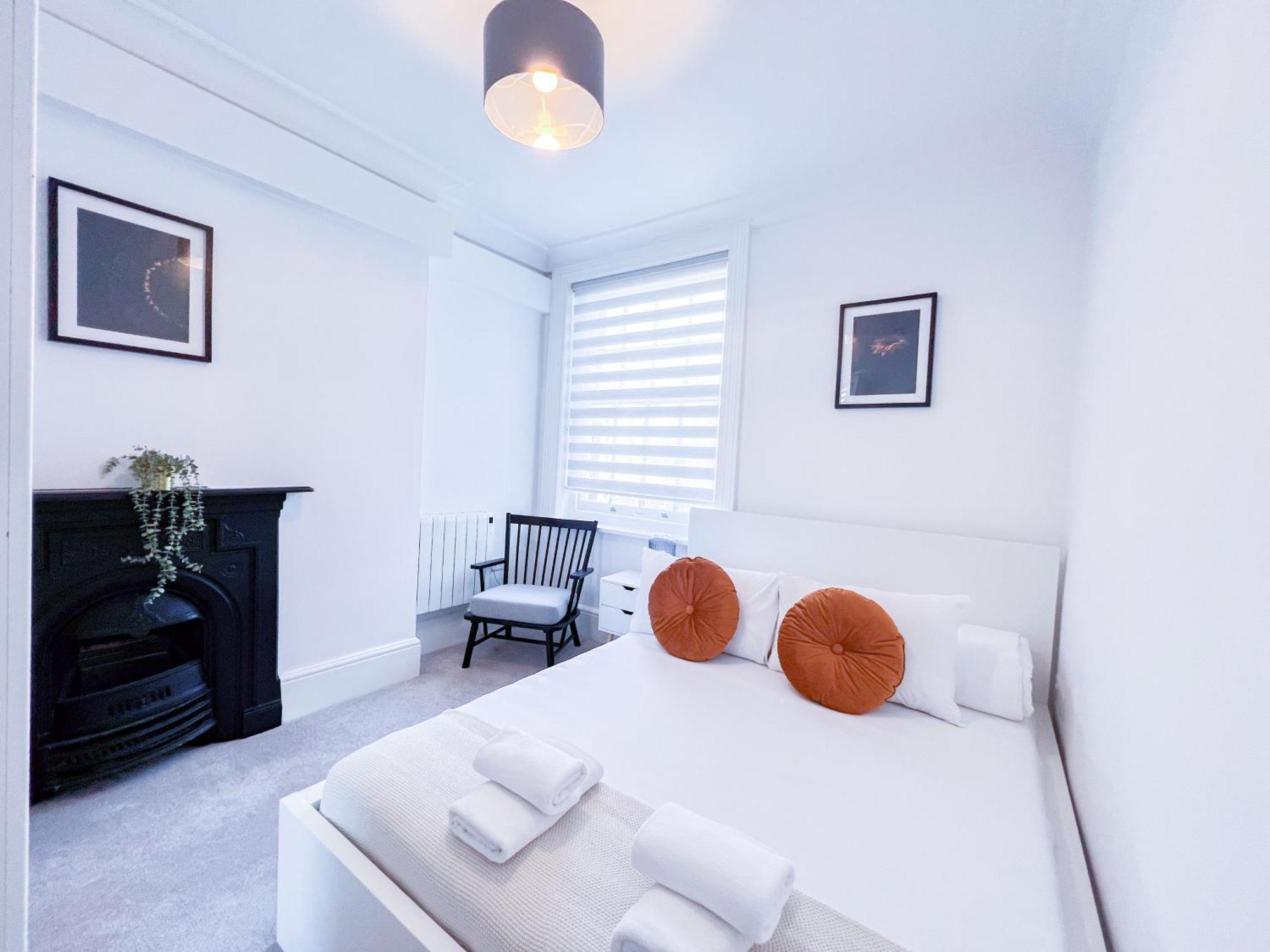3-bed In The Heart Of Fitzrovia Appartement Londen