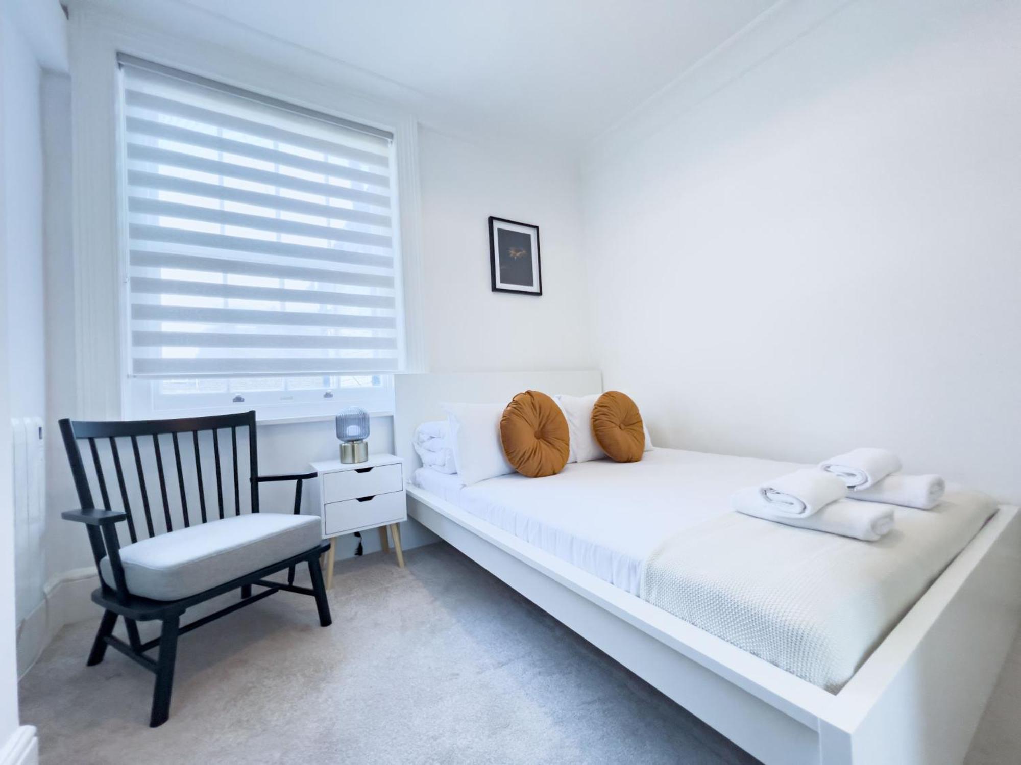 Appartement 3-bed In The Heart Of Fitzrovia Londen