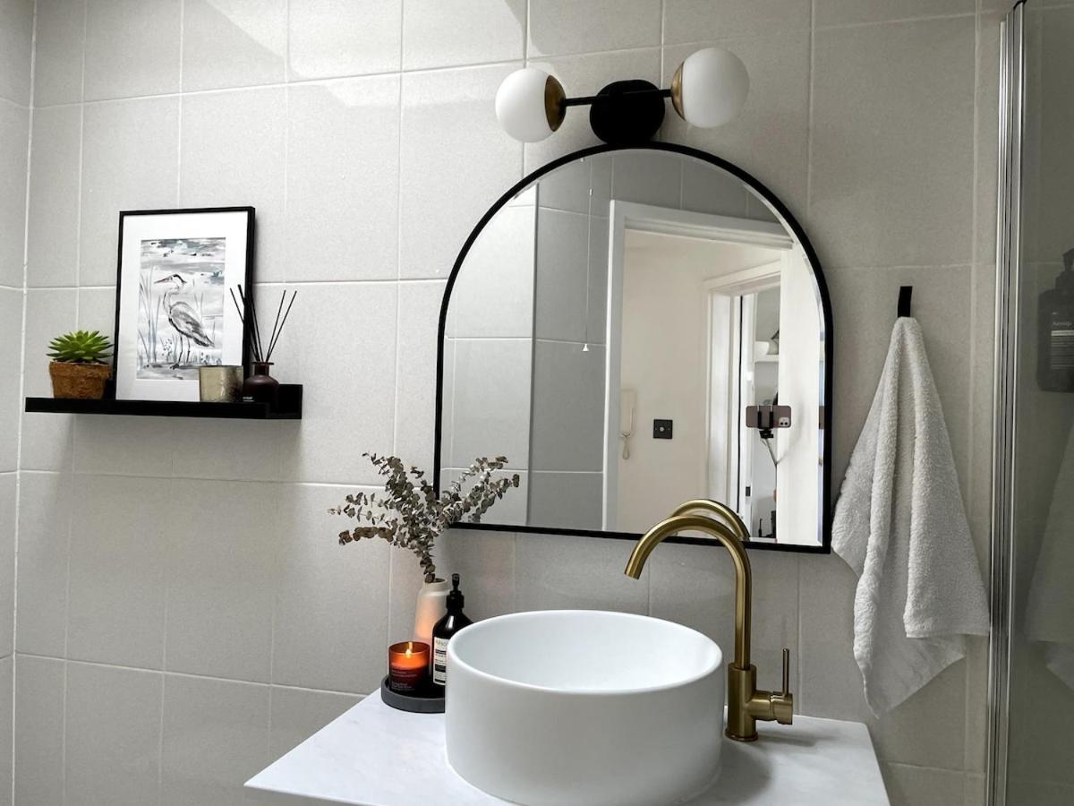 Pretty In Notting Hill - 1 Min From Tube Apartment London