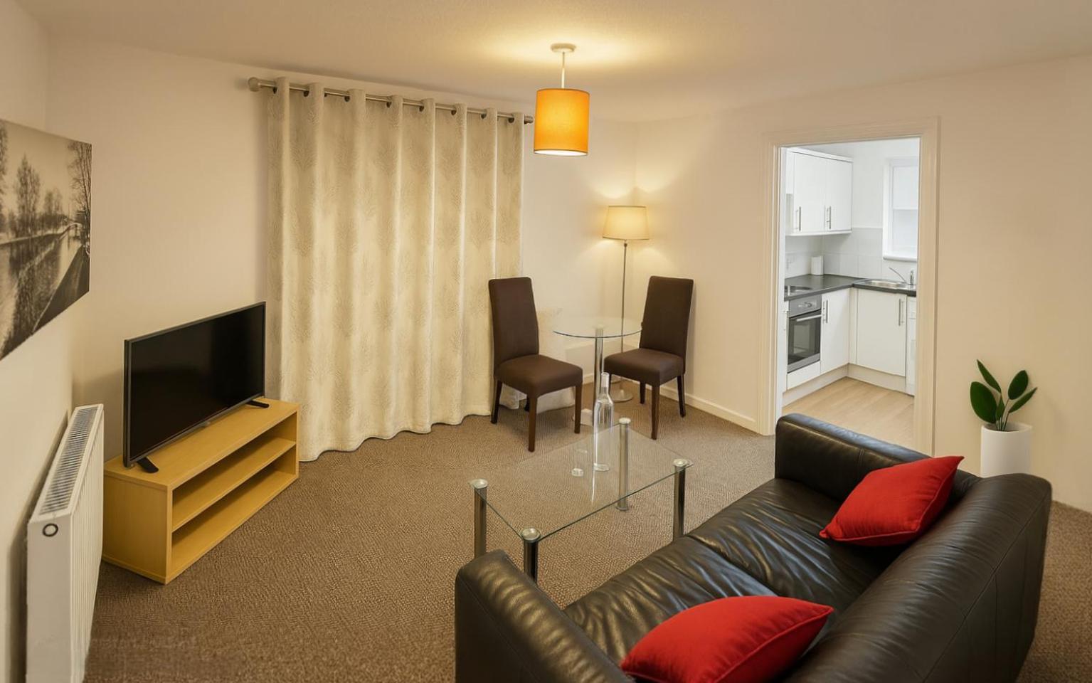 Holiday home Spacious 4Br Home Near Abba Stadium Tube -Zone 2 London
