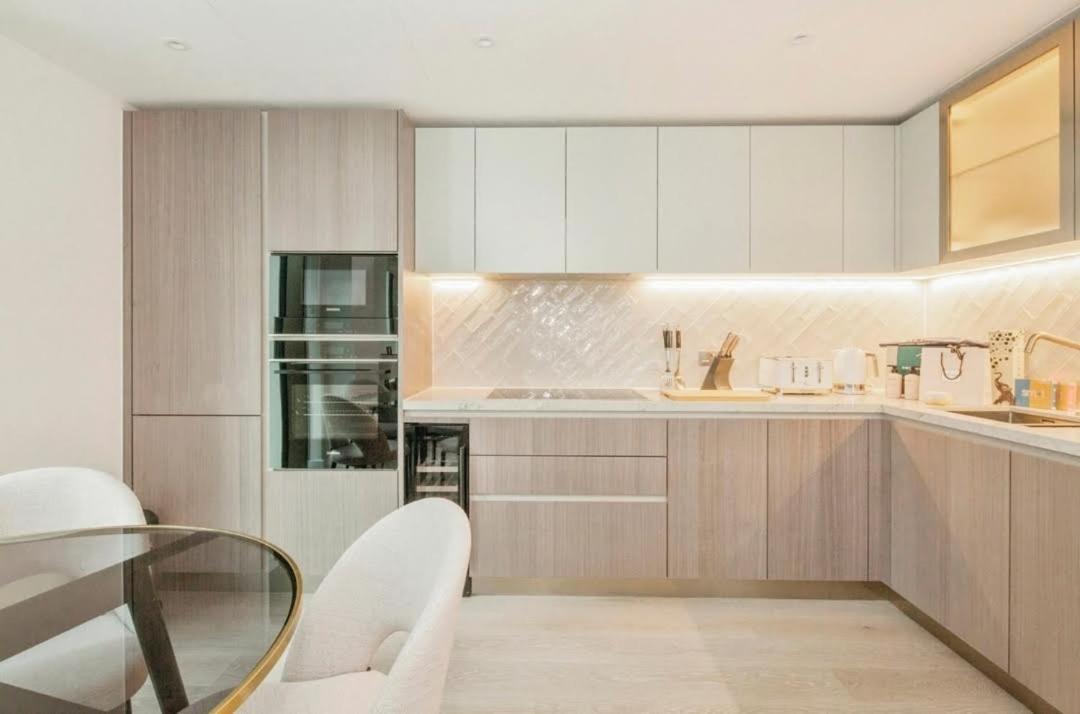 Modern 2 Bedroom In Canada Water - Stylish By The River Thames