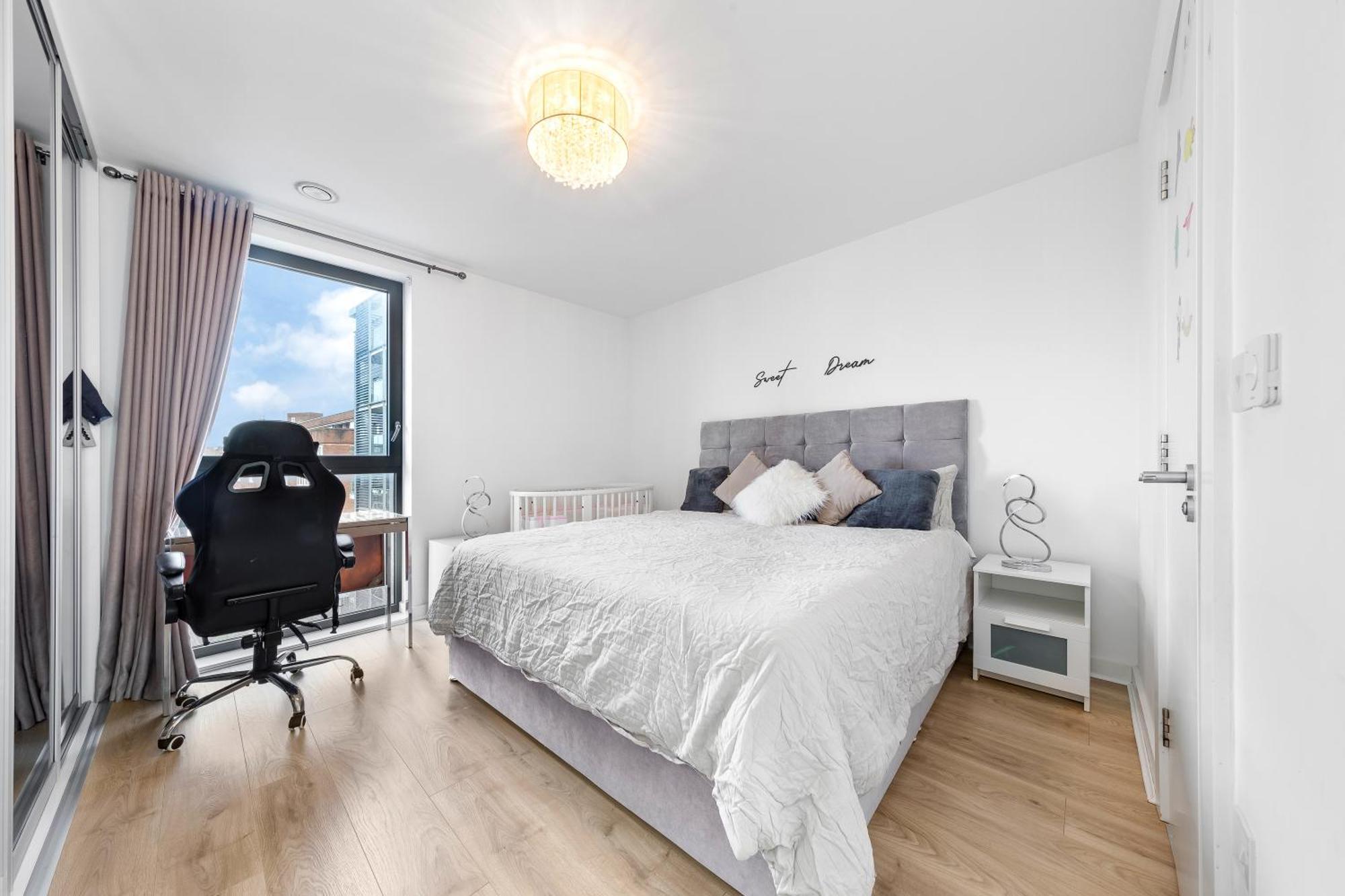Spacious Modern 2br In The Heart Of Appartement