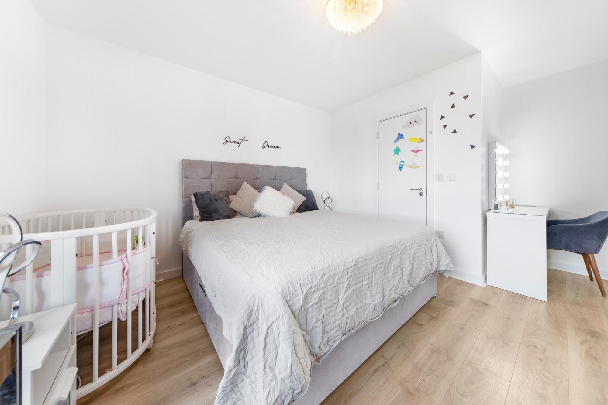 Spacious Modern 2br In The Heart Of Appartement