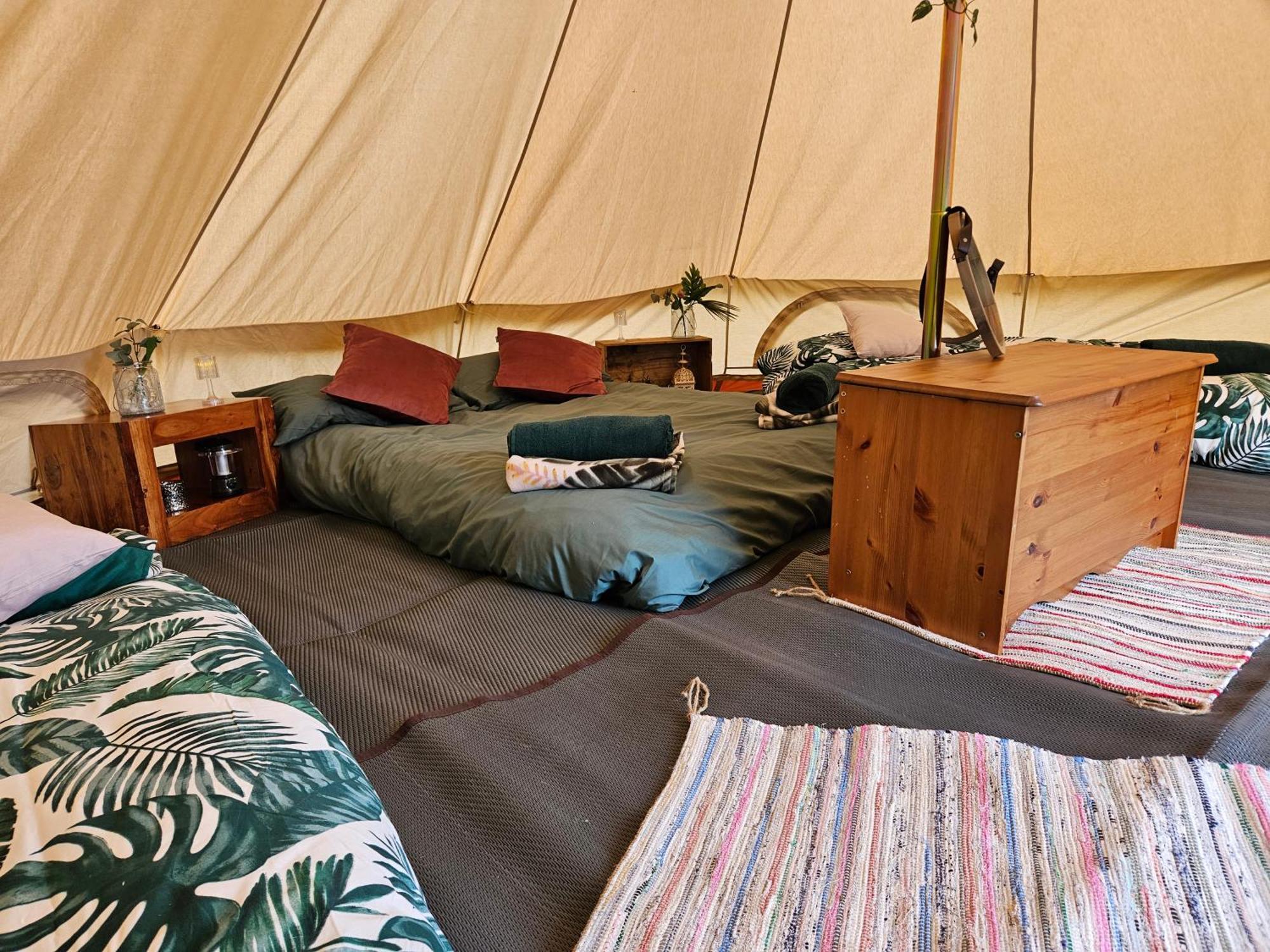 Readers Field Glamping Luksustelt Great Sampford
