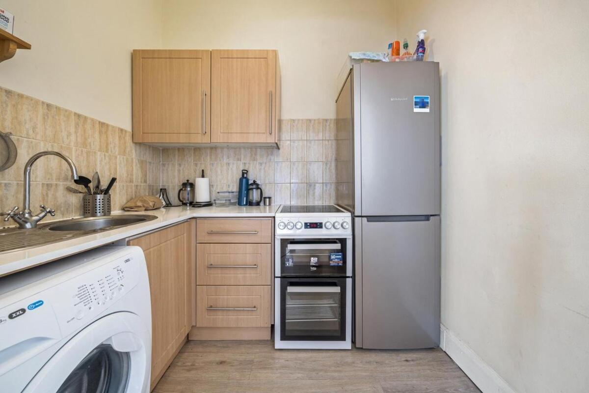 Notting Hill - Welcoming 2-bed Flat * London