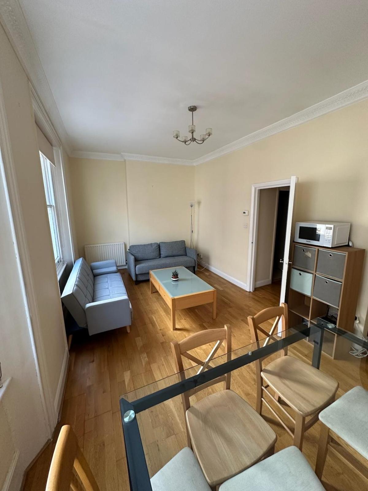 Notting Hill - Welcoming 2-bed Flat London